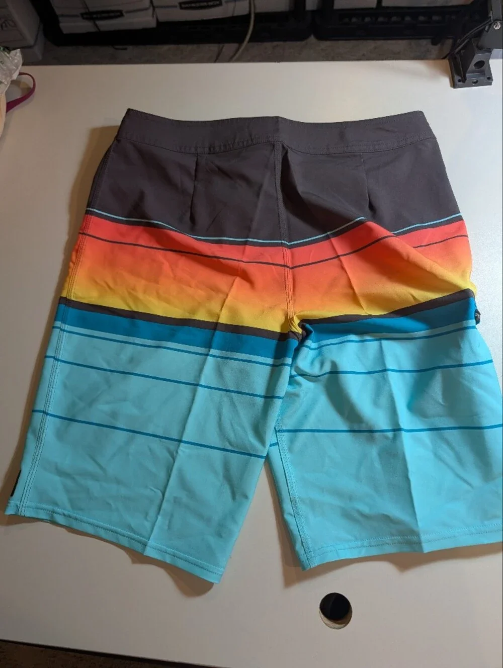 Oneill Mens Size 31 Black & Aqua Striped Hyperfreak Below The Knee Board Shorts